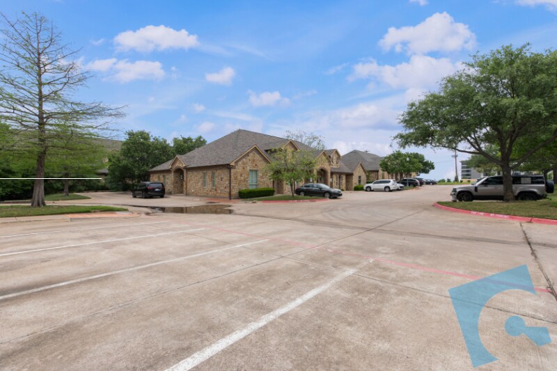 More Photos Of 1340 N White Chapel Blvd, Southlake Office For Sale