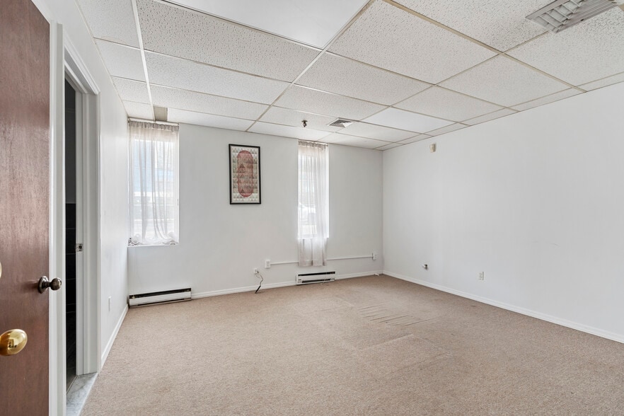 More Photos Of 4865 Arthur Kill Rd, Staten Island Warehouse For Sale