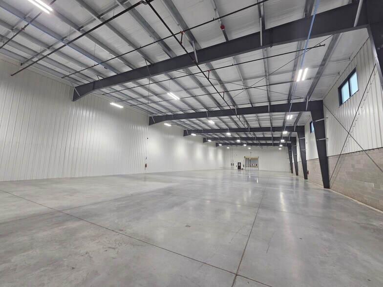 More Photos Of 445 N Sheridan, South Bend Manufacturing For Sale