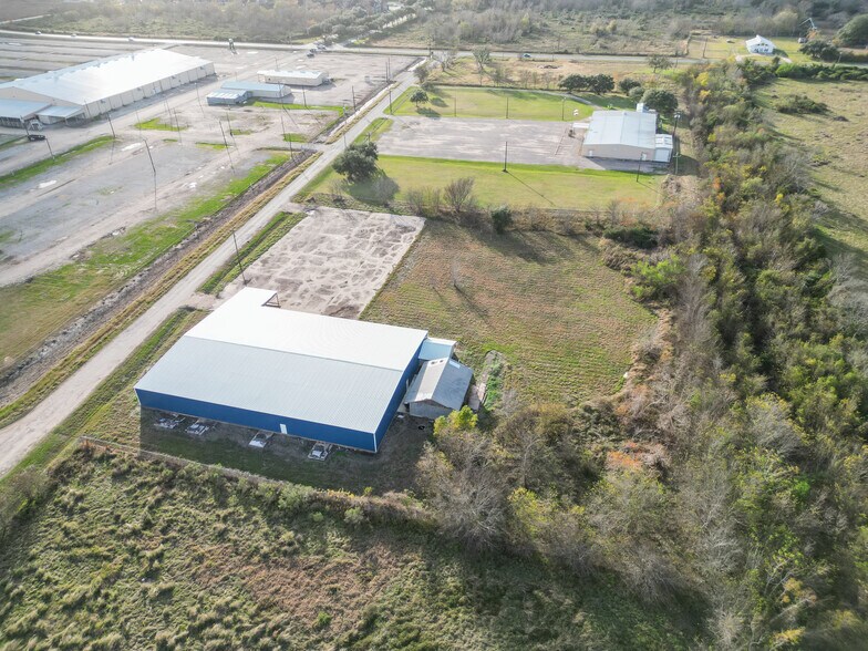 More Photos Of 149 County Road 219, Bay City Warehouse For Sale