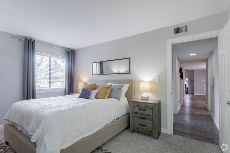 More Photos Of 6701 Carnation St, Richmond Apartments For Sale