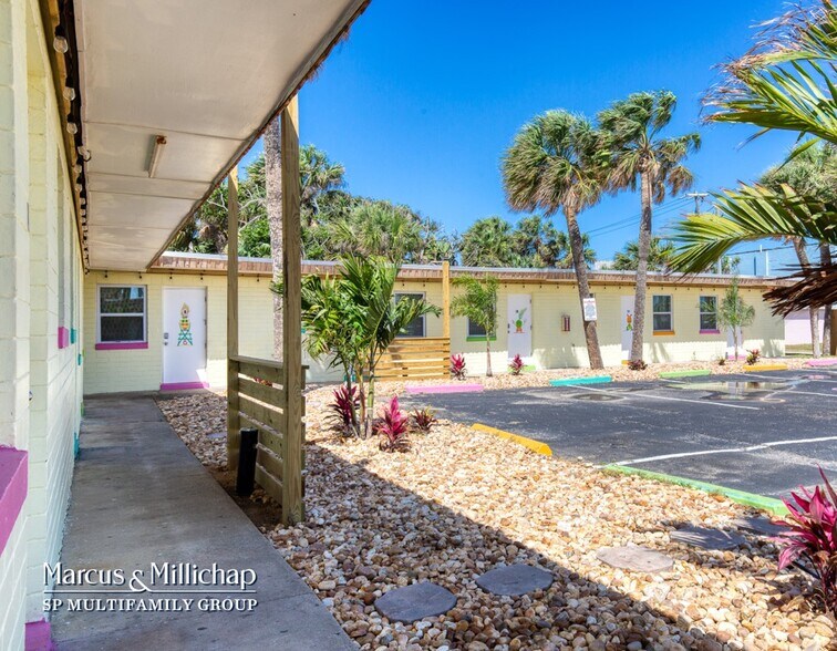 More Photos Of 2240 S Atlantic Ave, Daytona Beach Hotel For Sale