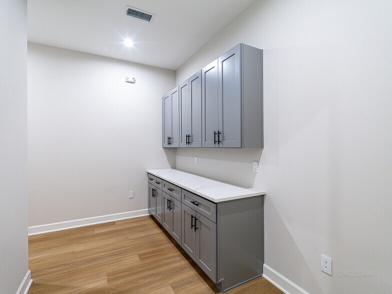 More Photos Of 5251 Katy Mills Circle, Katy Medical For Sale