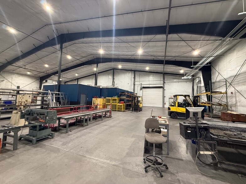 More Photos Of 4033 134th St NE, Marysville Warehouse For Sale