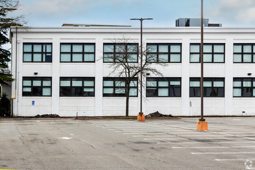 More Photos Of 711 Lidgerwood Ave, Elizabeth Manufacturing For Sale