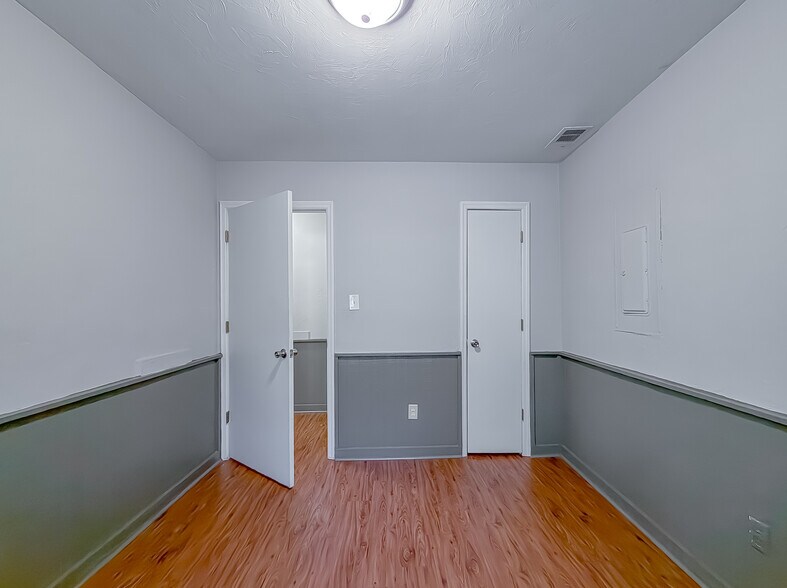 More Photos Of , Tallahassee Multifamily For Sale