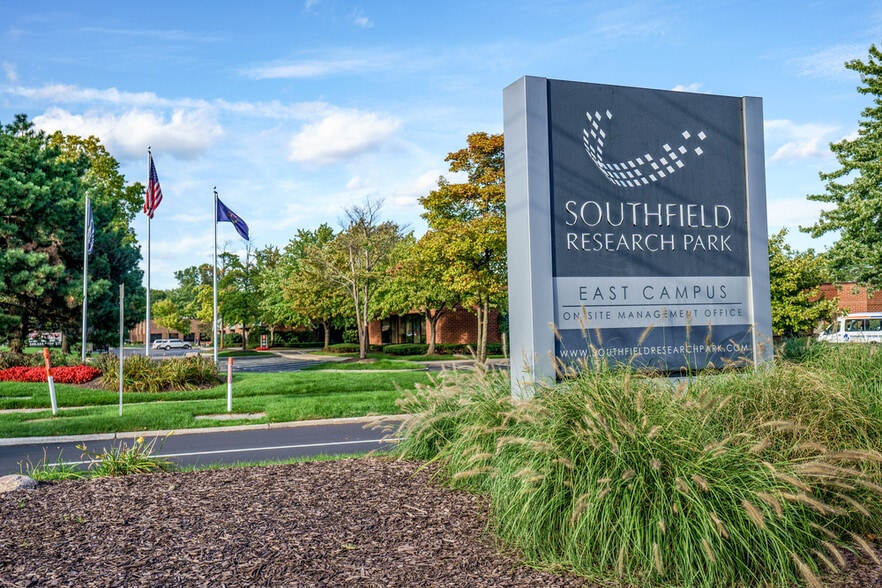 More Photos Of 21455 Melrose Ave, Southfield Unknown For Lease