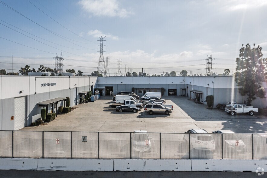 More Photos Of 9400 Burtis St, South Gate Manufacturing For Lease