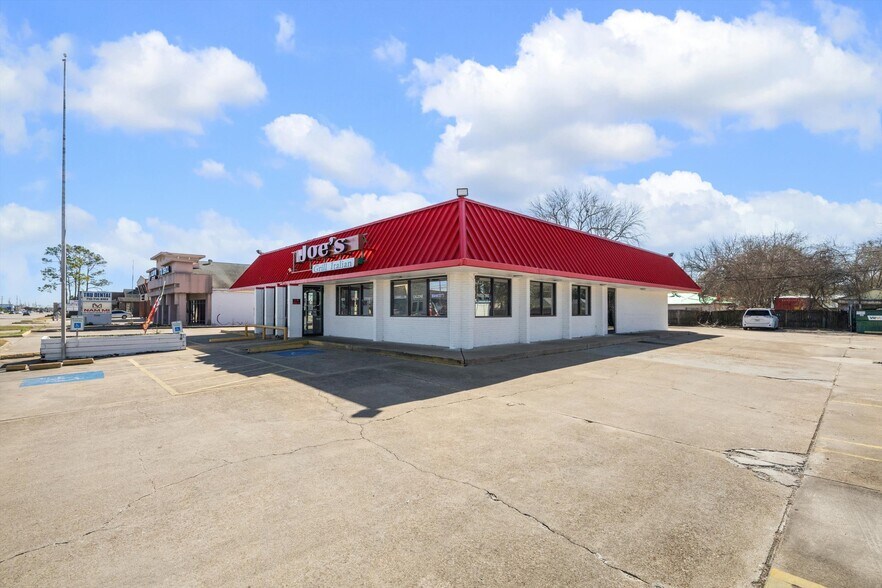 More Photos Of 6926 Spencer Hwy, Pasadena Restaurant For Lease