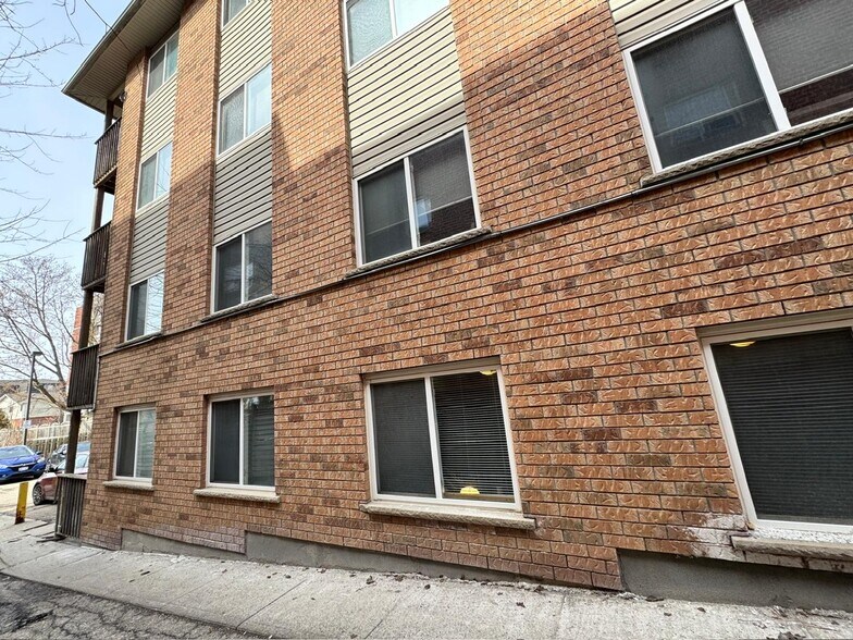 More Photos Of 347 Spruce St, Waterloo Multifamily For Sale