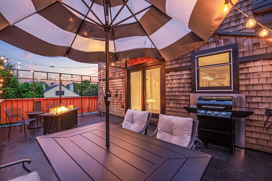 More Photos Of 1452 NE 28th Ave, Portland Storefront Retail Residential For Sale