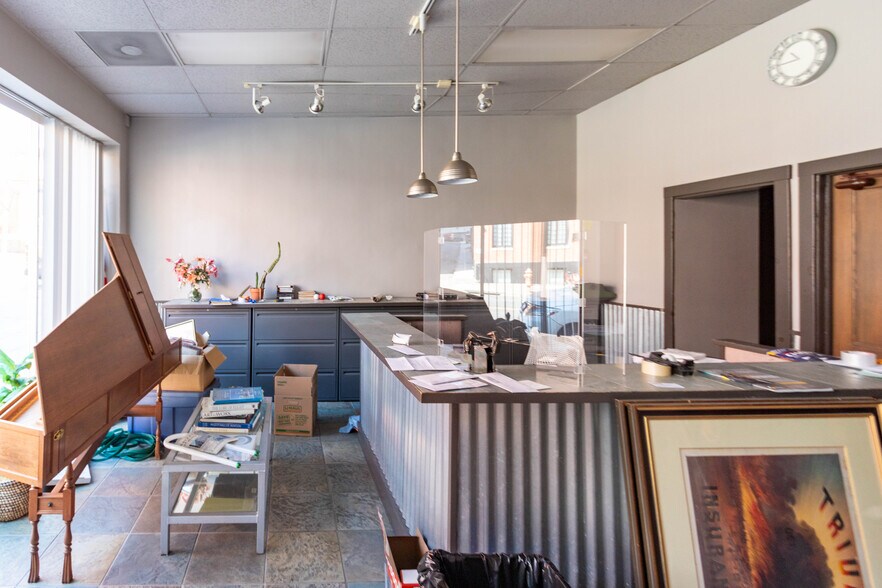 More Photos Of 115 W Saratoga St, Baltimore Storefront Retail Residential For Sale