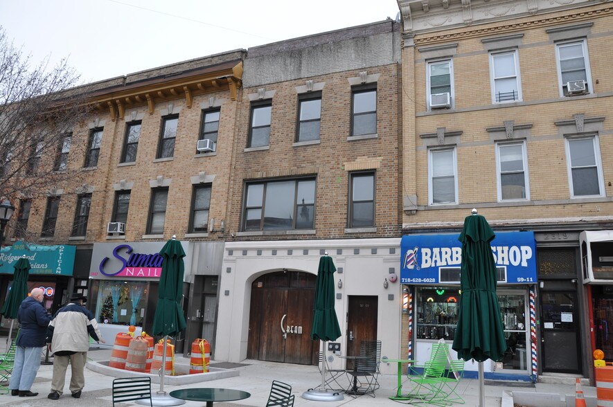 Primary Photo Of 5909 71st Ave, Ridgewood Restaurant For Lease