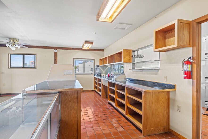 More Photos Of 1455 Oregon ave, Bandon General Retail For Sale