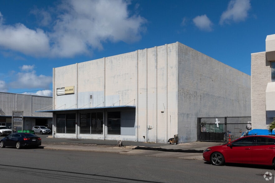 More Photos Of 2688 Kilihau St, Honolulu Warehouse For Lease
