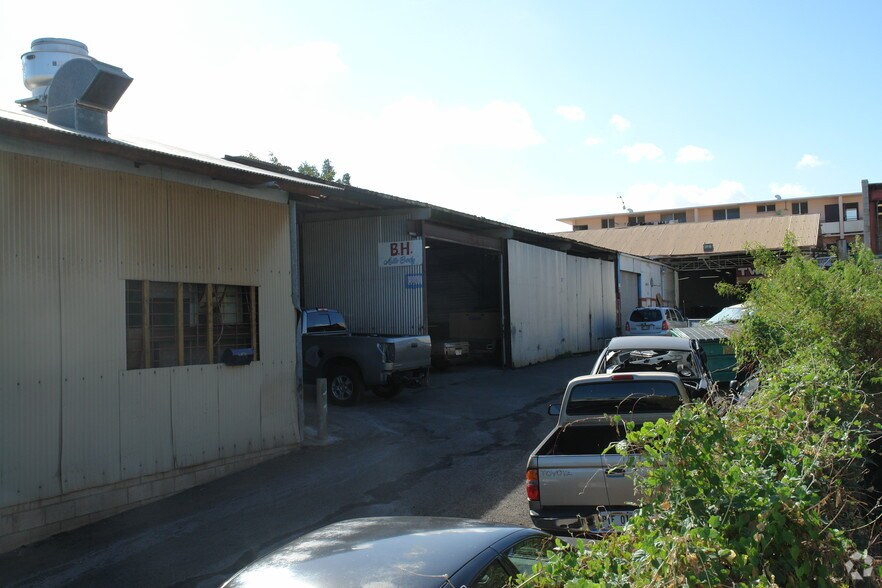 More Photos Of 94-252 B Pupuole St, Waipahu Warehouse For Lease