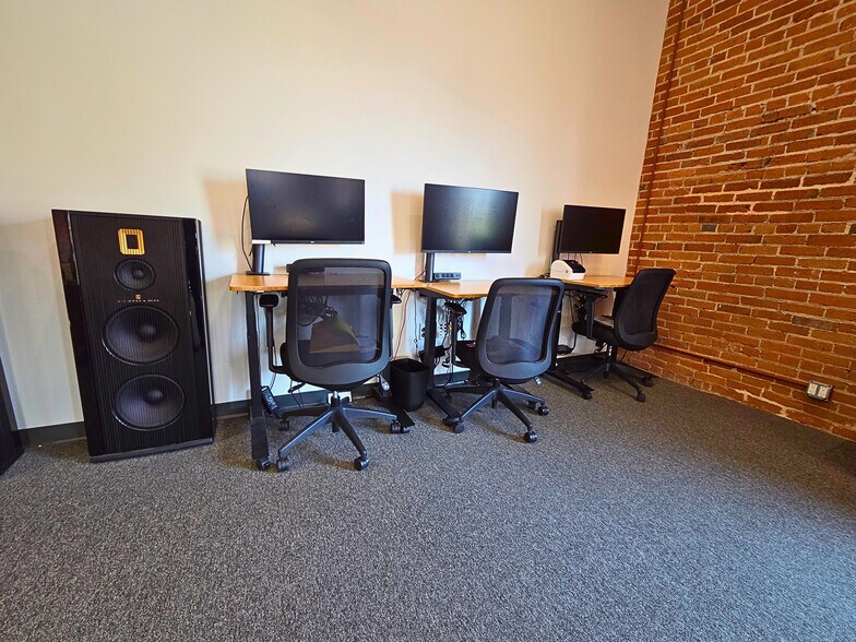 More Photos Of 1660 17th St, Denver Office Residential For Sale