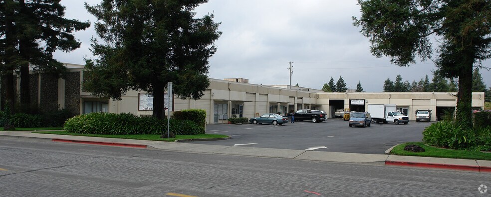 More Photos Of 33441-33459 Western Ave, Union City Warehouse For Lease