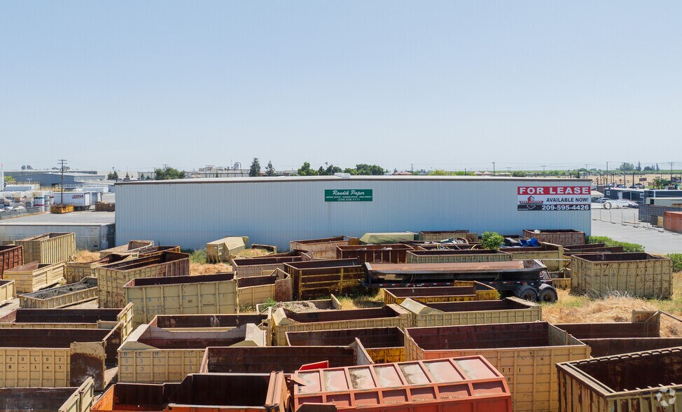 More Photos Of 136 Flamingo Dr, Modesto Warehouse For Sale