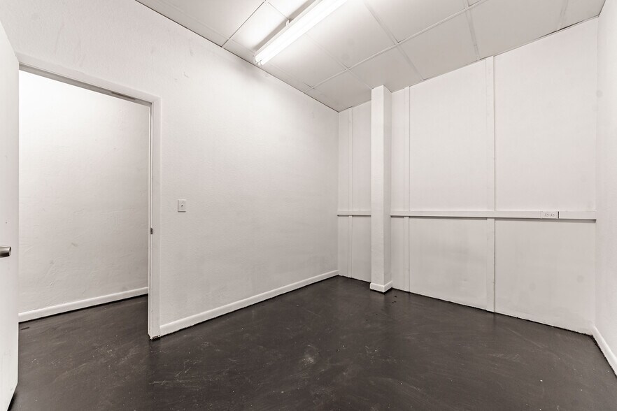 More Photos Of 323 N Commercial St, Trinidad Rehabilitation Center For Lease