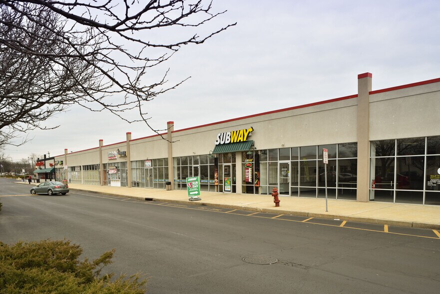 More Photos Of 2465 S Broad St, Hamilton Unknown For Lease