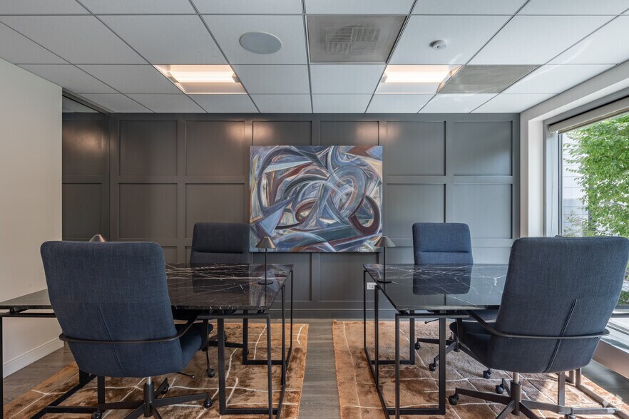 More Photos Of 300 N Canal St, Chicago Apartments For Sale