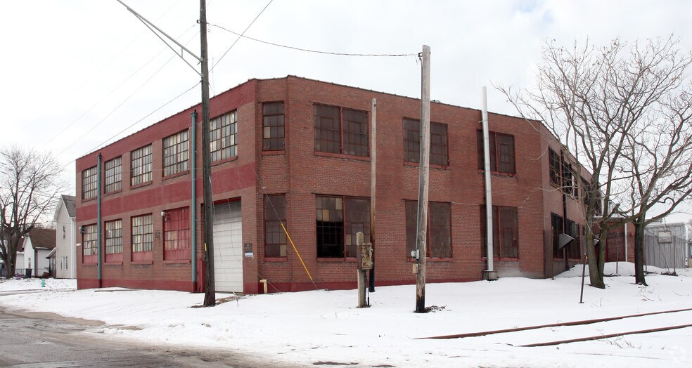 More Photos Of 202 Miley Ave, Indianapolis Manufacturing For Sale
