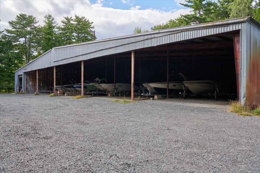 More Photos Of 1881 Pilot Knob Rd, Kattskill Bay Marina For Sale