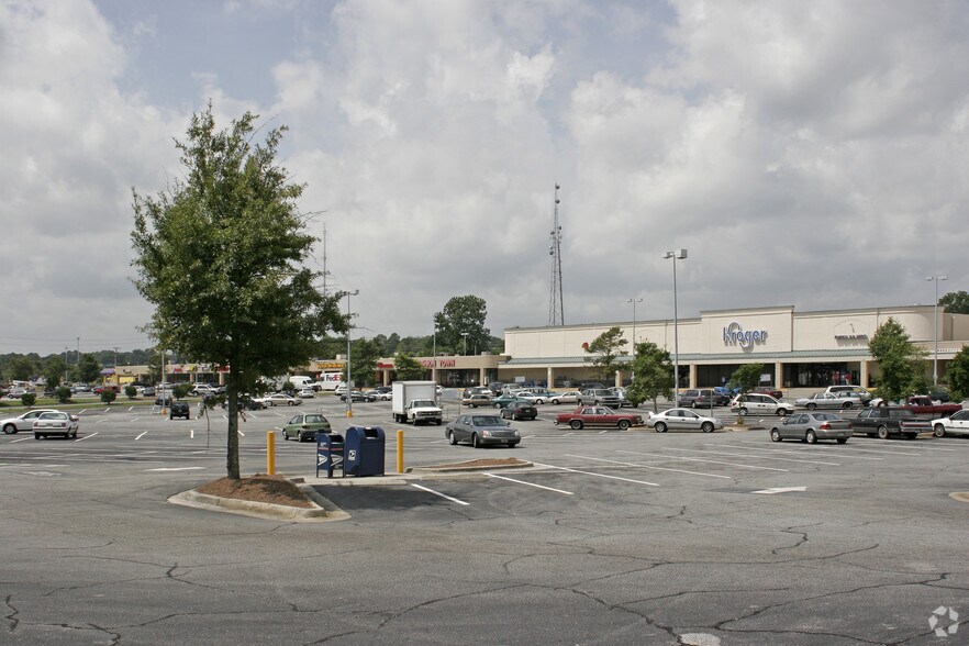 More Photos Of 1900 E Victory Dr, Savannah Unknown For Lease