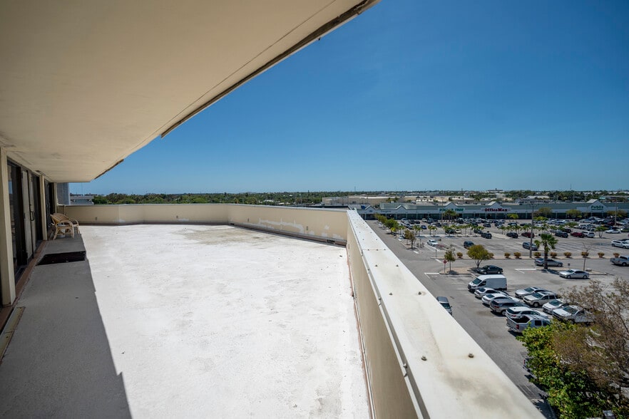 More Photos Of 1010 Kennedy Dr, Key West Medical For Sale