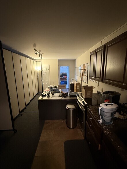 More Photos Of 9 Degnon Blvd, Bay Shore Office For Sale
