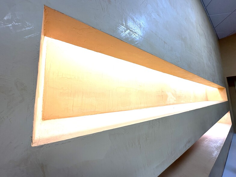 More Photos Of 3680 Wilshire Blvd, Los Angeles Health Club For Lease