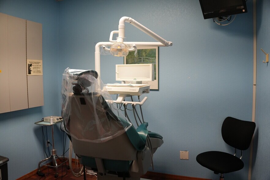 More Photos Of 11841 S Downey Ave, Downey Medical For Sale