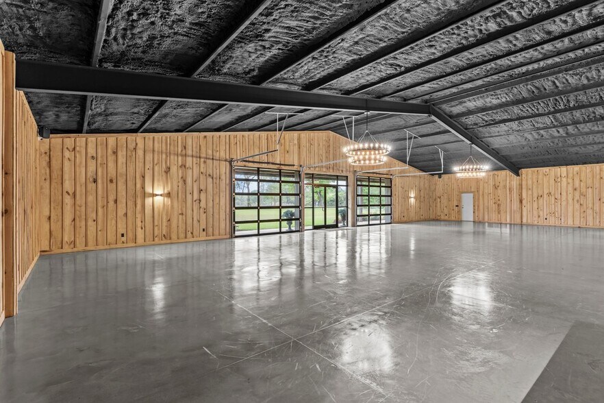 More Photos Of 11179 County Road 1, Enterprise Flex For Sale