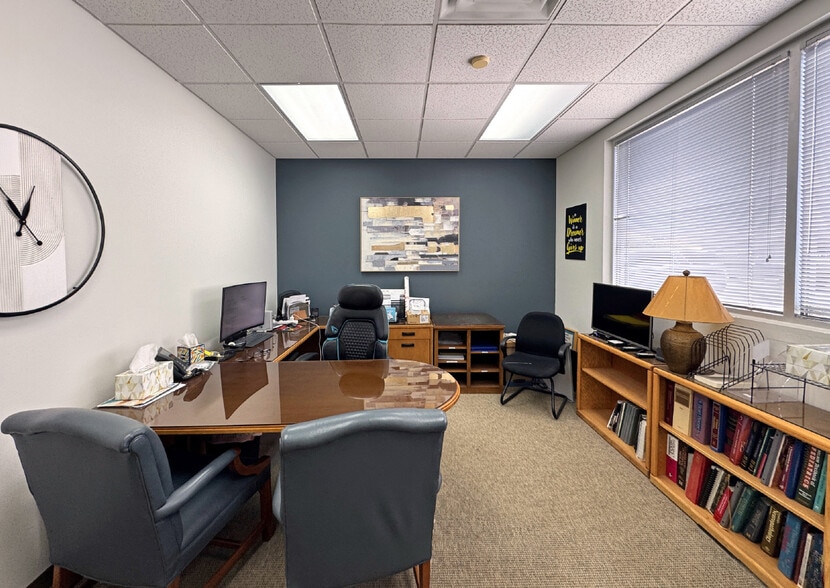 More Photos Of 9201 Montgomery Blvd NE, Albuquerque Office For Sale