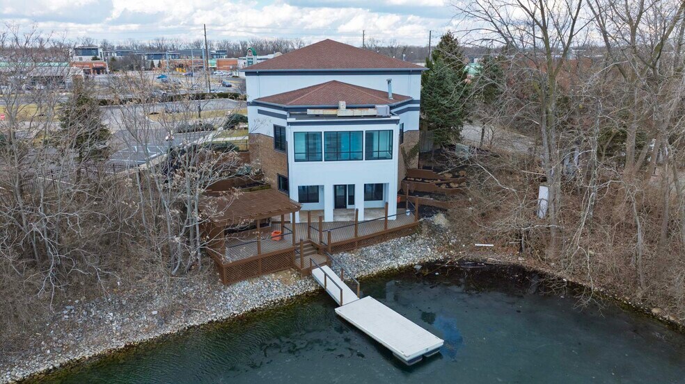 More Photos Of 3809 E 82nd St, Indianapolis Freestanding For Lease