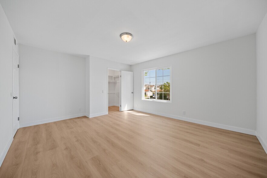 More Photos Of 215 W Carroll Ave, Glendora Apartments For Sale