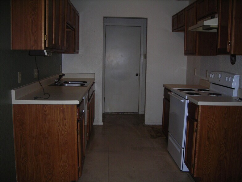 More Photos Of 3600 Hulen Park Cir, Fort Worth Multifamily For Sale