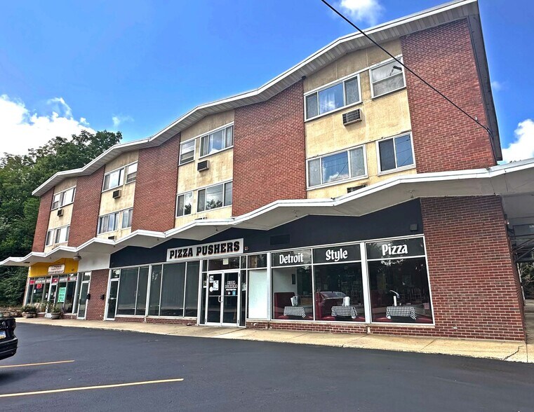 More Photos Of 640 S Main St, Algonquin Multifamily For Sale