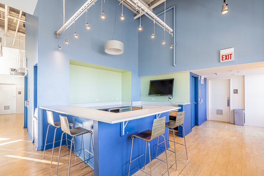 More Photos Of 59 E Van Buren St, Chicago Apartments For Lease