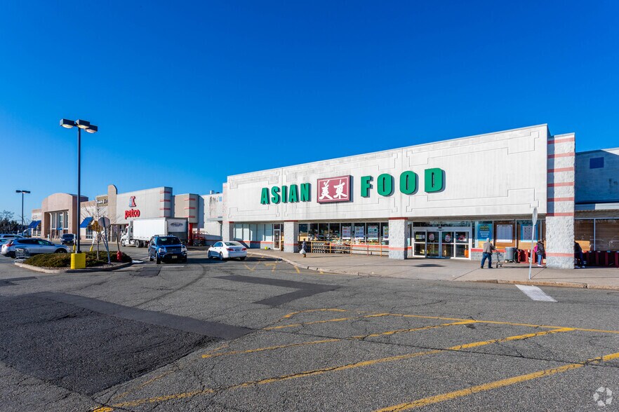 More Photos Of 1297-1345 Centennial Ave, Piscataway Unknown For Lease