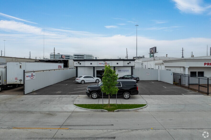 More Photos Of 5907 Star Ln, Houston Warehouse For Lease