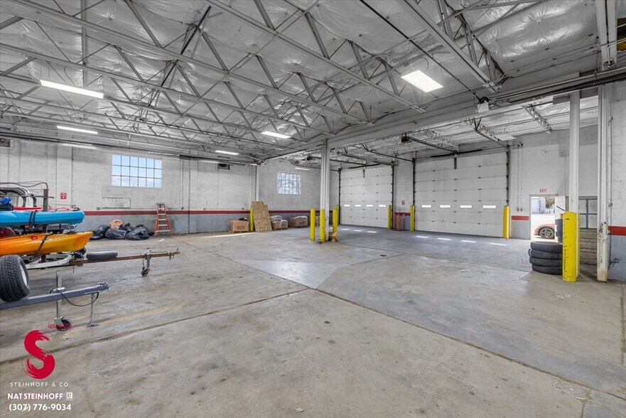 More Photos Of 4113 W Yellowstone Hwy, Casper Flex For Sale
