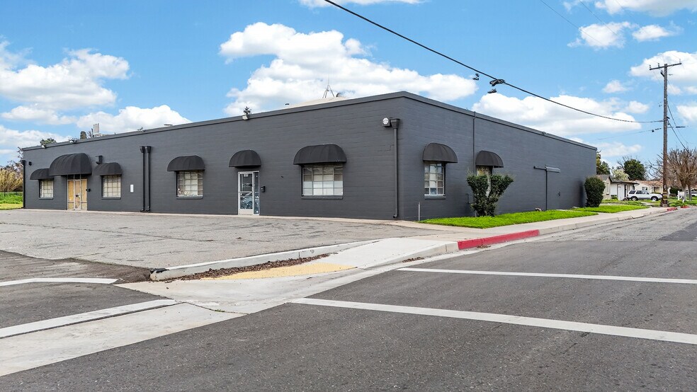 More Photos Of 1505-1507 W 18th St, Merced Warehouse For Lease