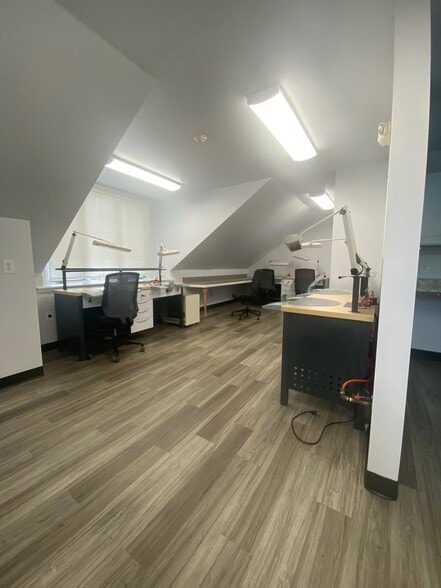 More Photos Of 600 Newtown Rd, Villanova Office For Sale