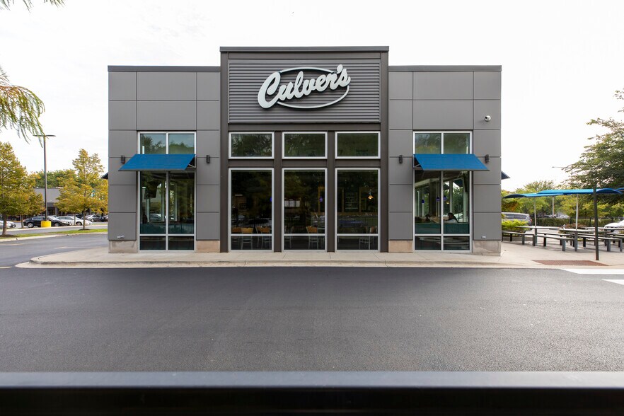 More Photos Of 3401-3481 S King Dr, Chicago Unknown For Lease