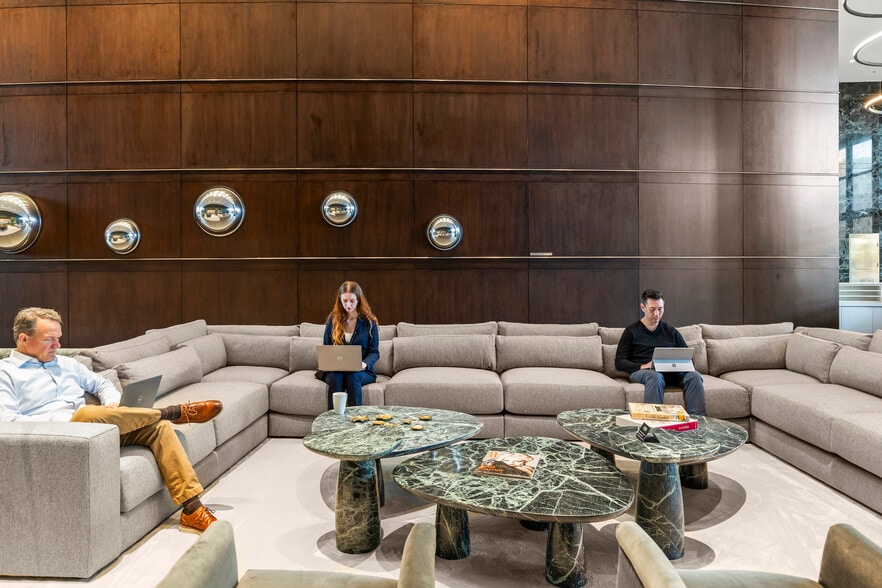 More Photos Of 4250 N Fairfax Dr, Arlington Office For Sale