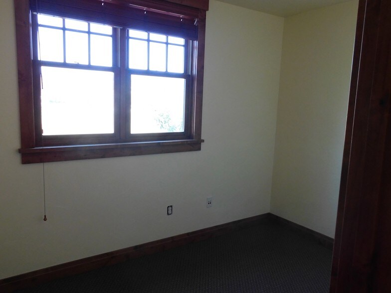 More Photos Of 675 Snapdragon Way, Steamboat Springs Office For Sale