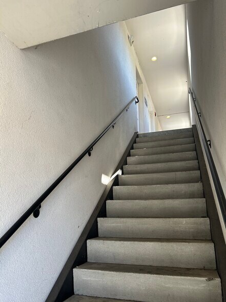 More Photos Of 18590-18594 Sonoma Hwy, Sonoma Storefront Retail Residential For Sale