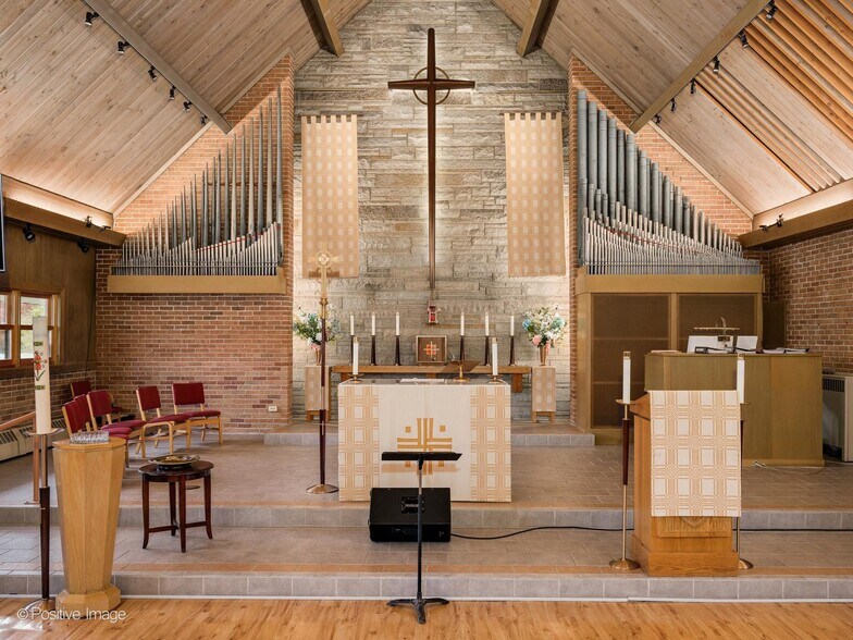 More Photos Of 9000 Kildare Ave, Skokie Specialty For Sale